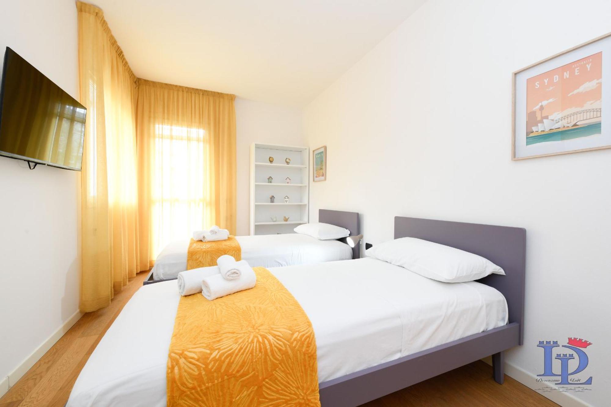 Desenzanoloft Official Partner Marriott Homes & Villas -The Wind Rose Renovation 2025 Desenzano del Garda Exterior foto